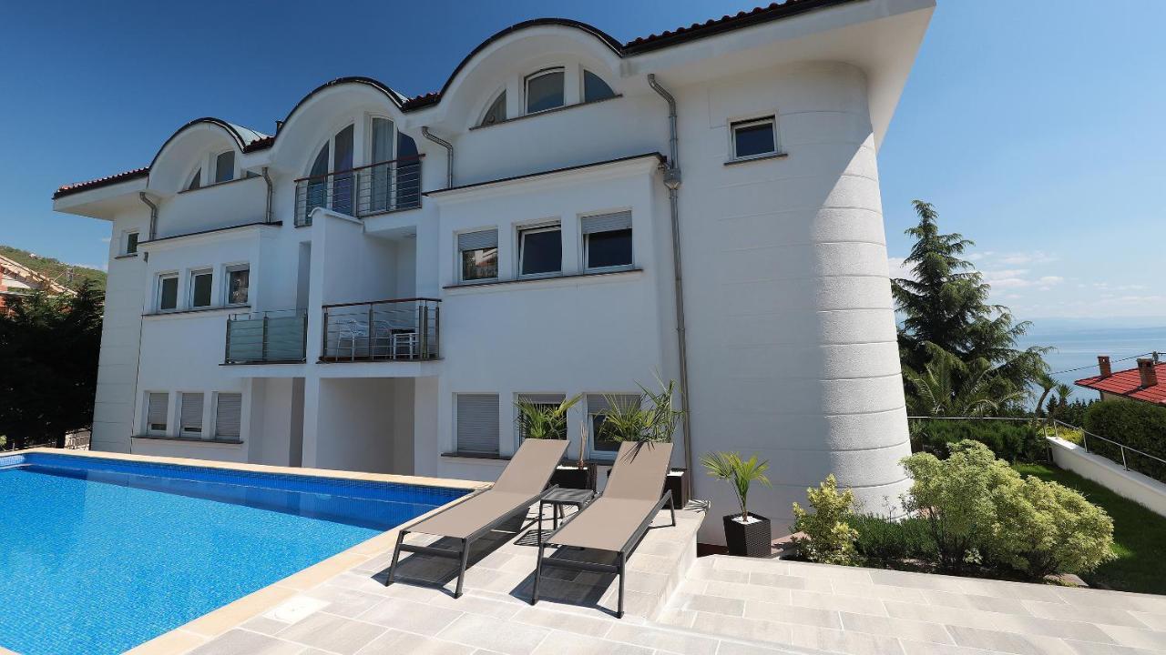 Sea View Apartment In Ičići Dış mekan fotoğraf