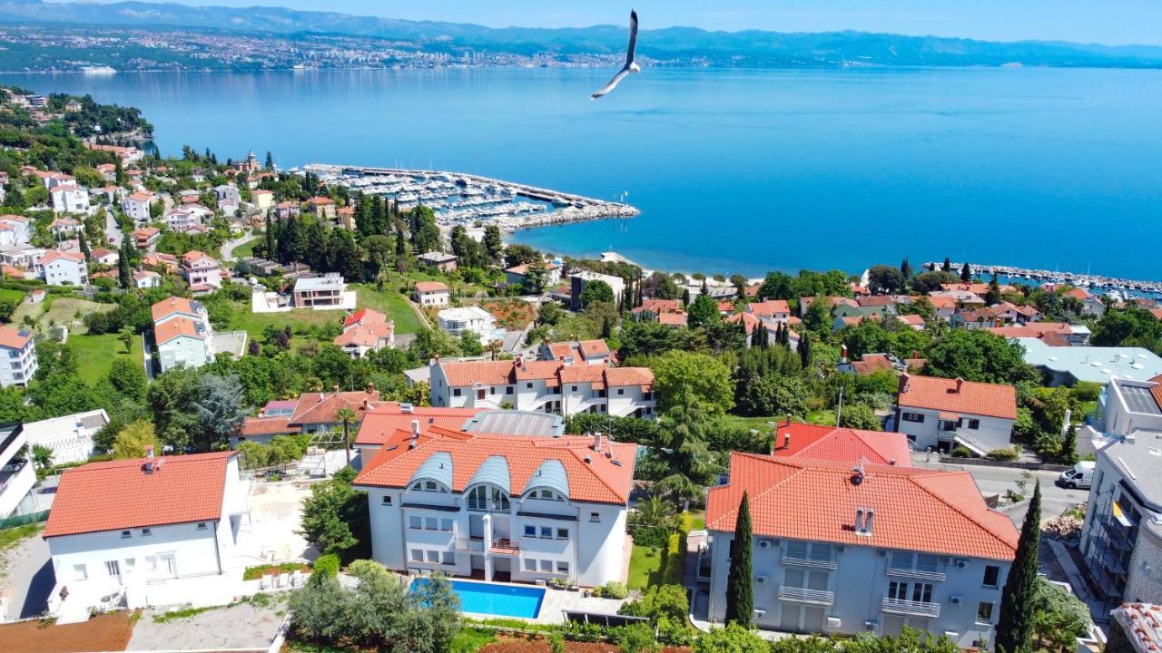 Sea View Apartment In Ičići Dış mekan fotoğraf