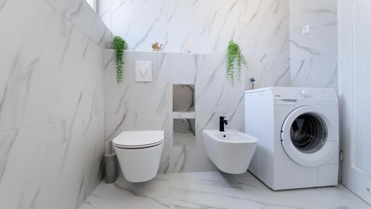Sea View Apartment In Ičići Dış mekan fotoğraf